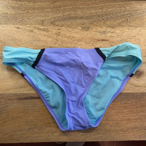 Target Bikini - Picture 3 of 4